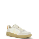 V-82 Sneakers