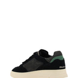 Tweener Sneakers