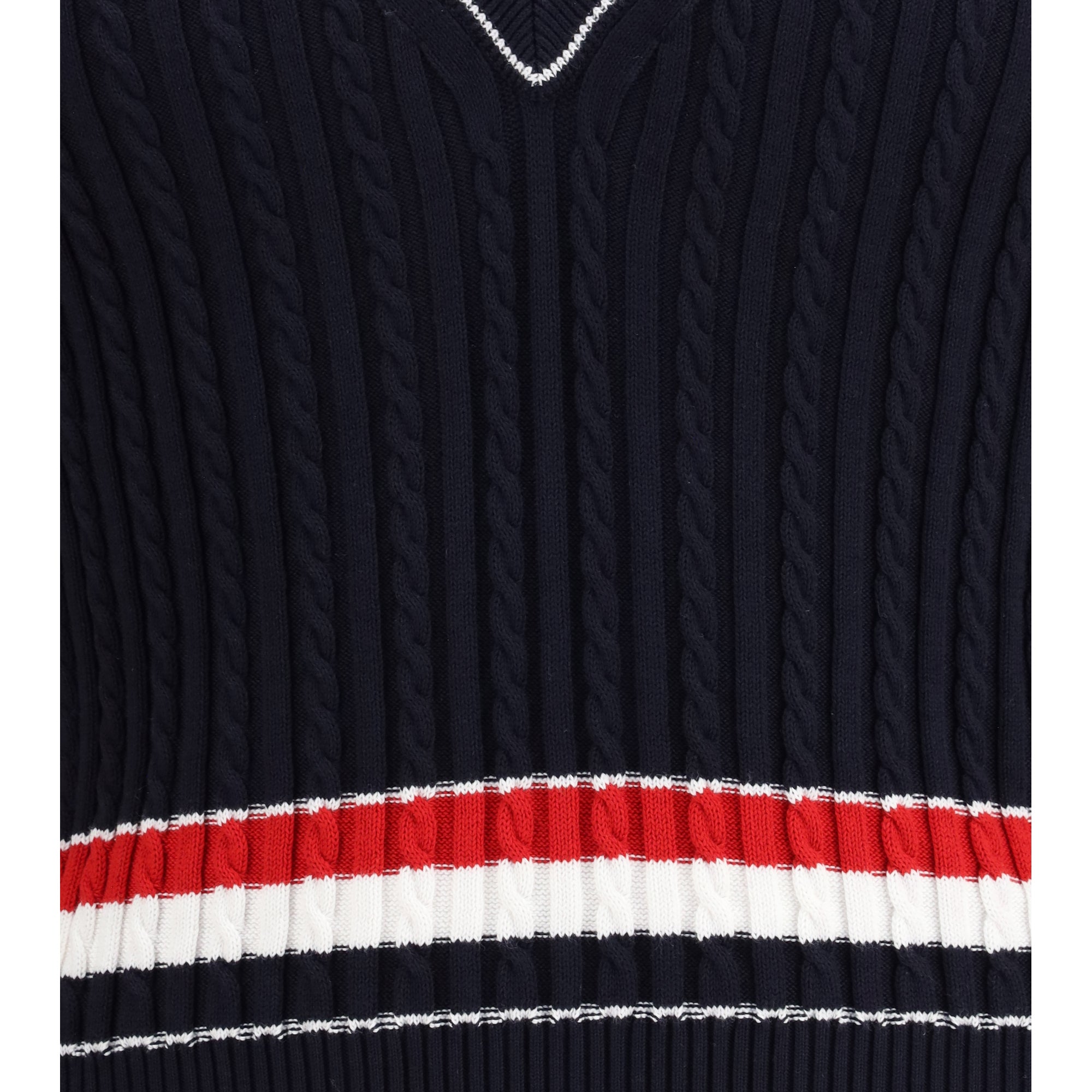 Intarsia cable-knit V-neck Sweater