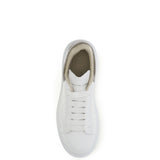 Oversized Sneakers with suede heel tab