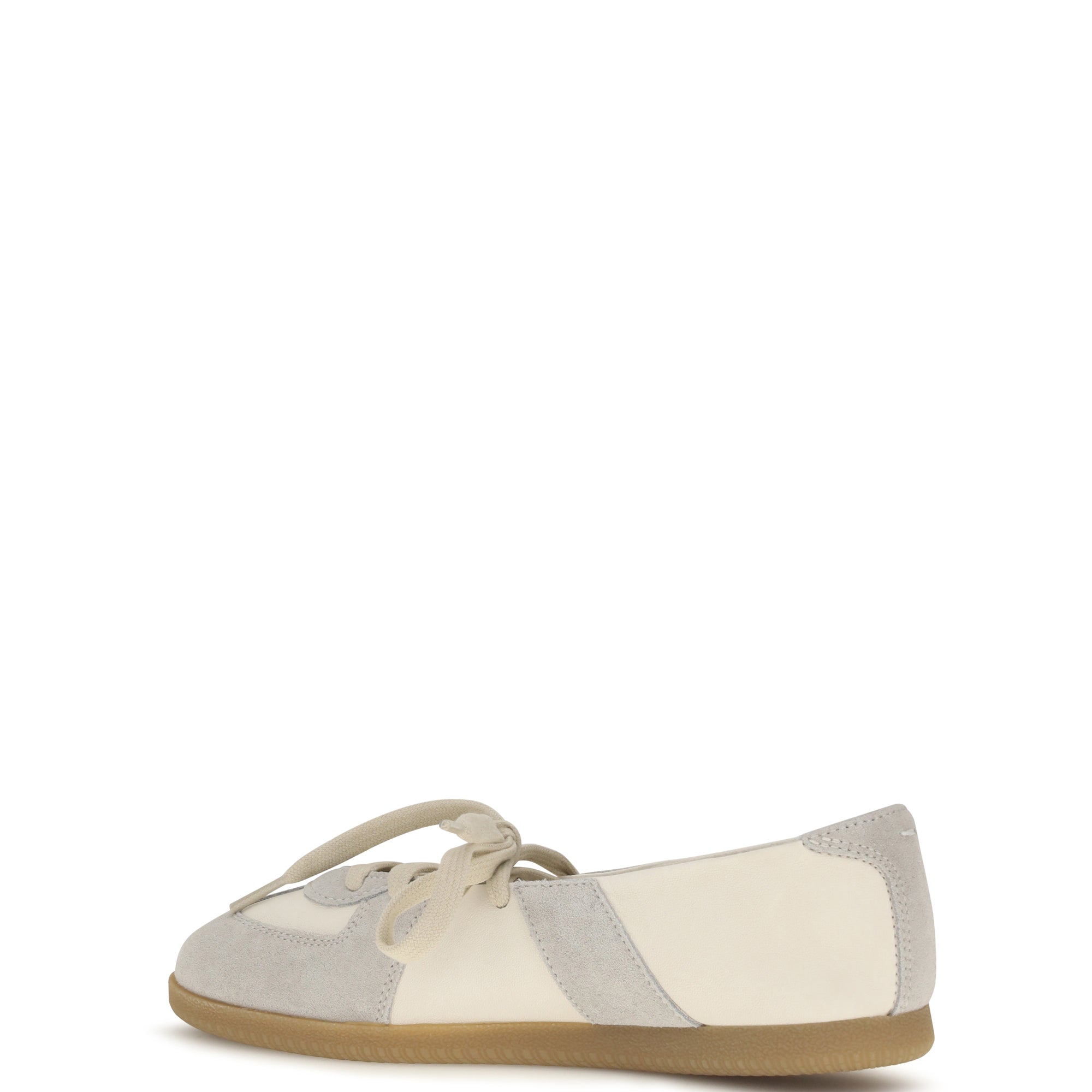 Lace-uo Ballerinas