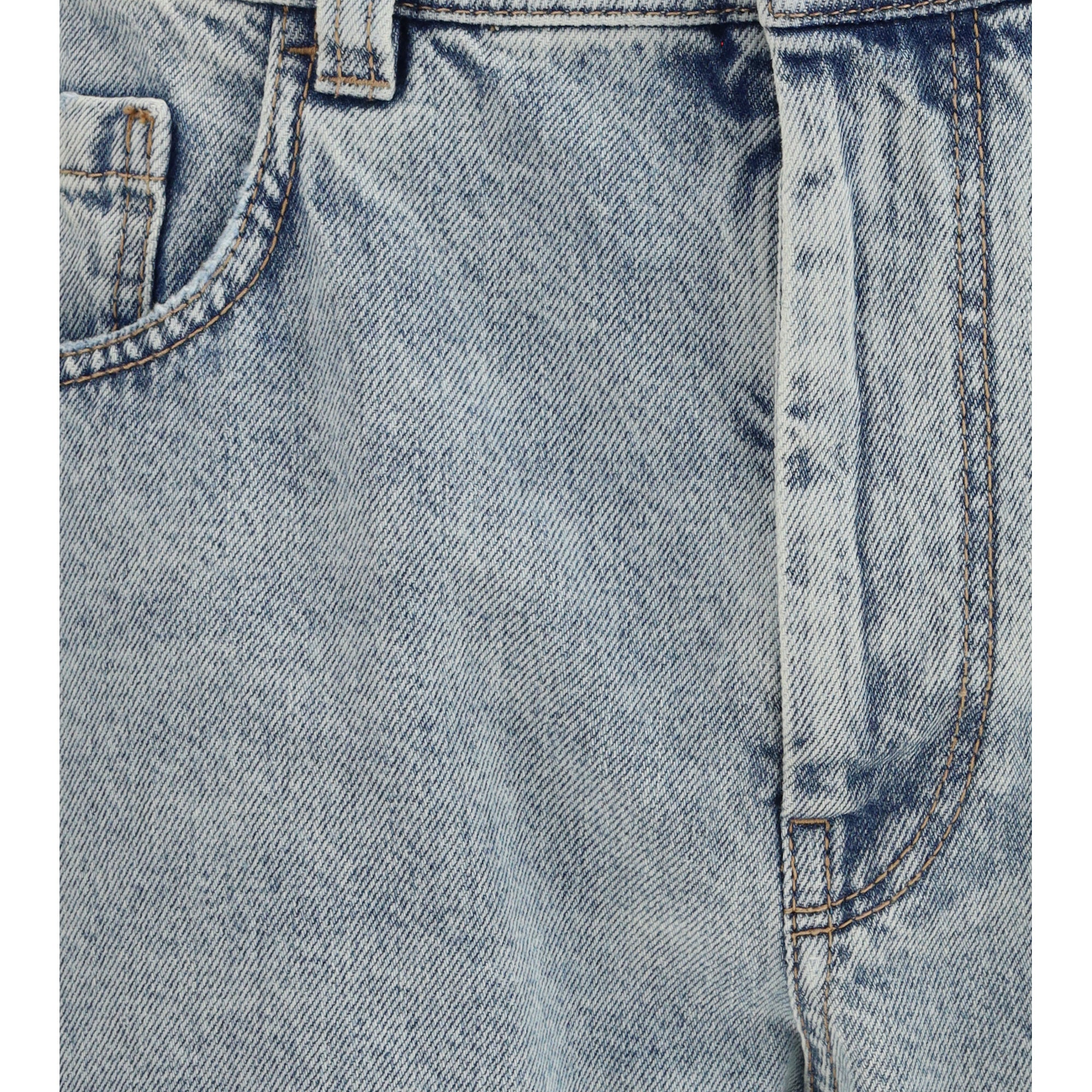 Straight Jeans