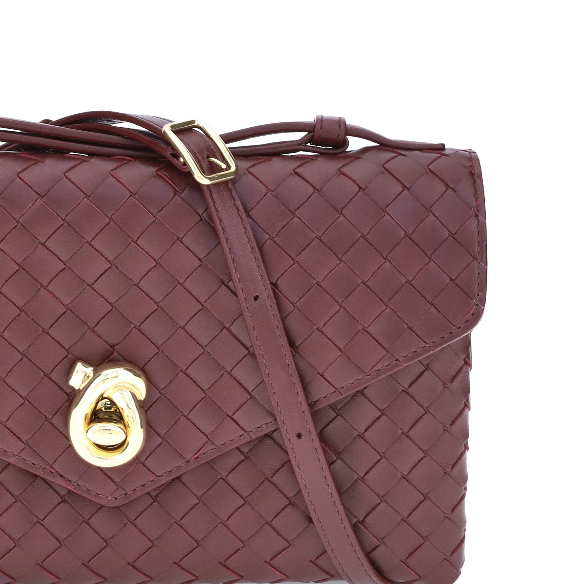 Knot Lock Shoulder Bag