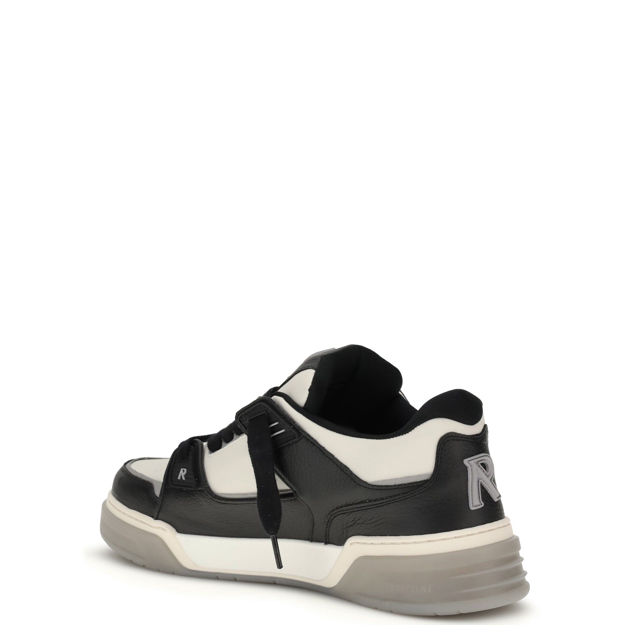 Studio Sneakers
