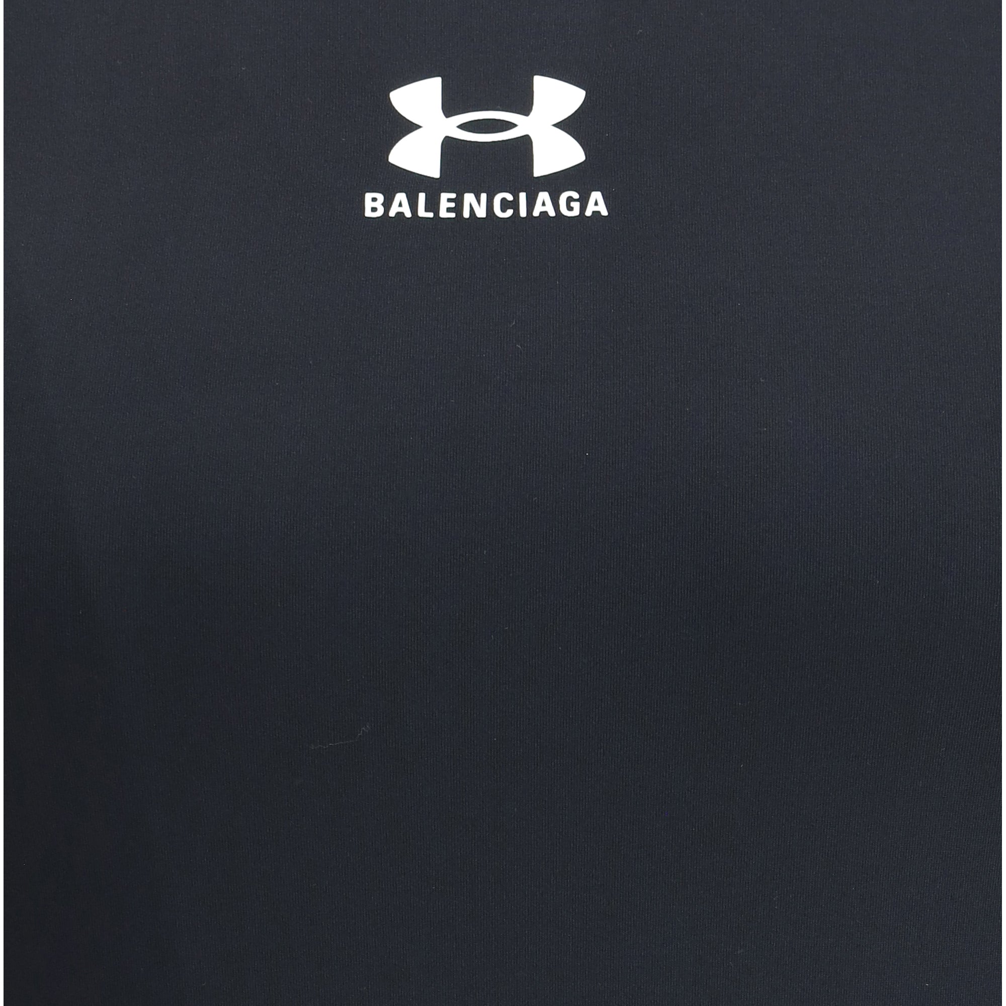 High-neck T-Shirt