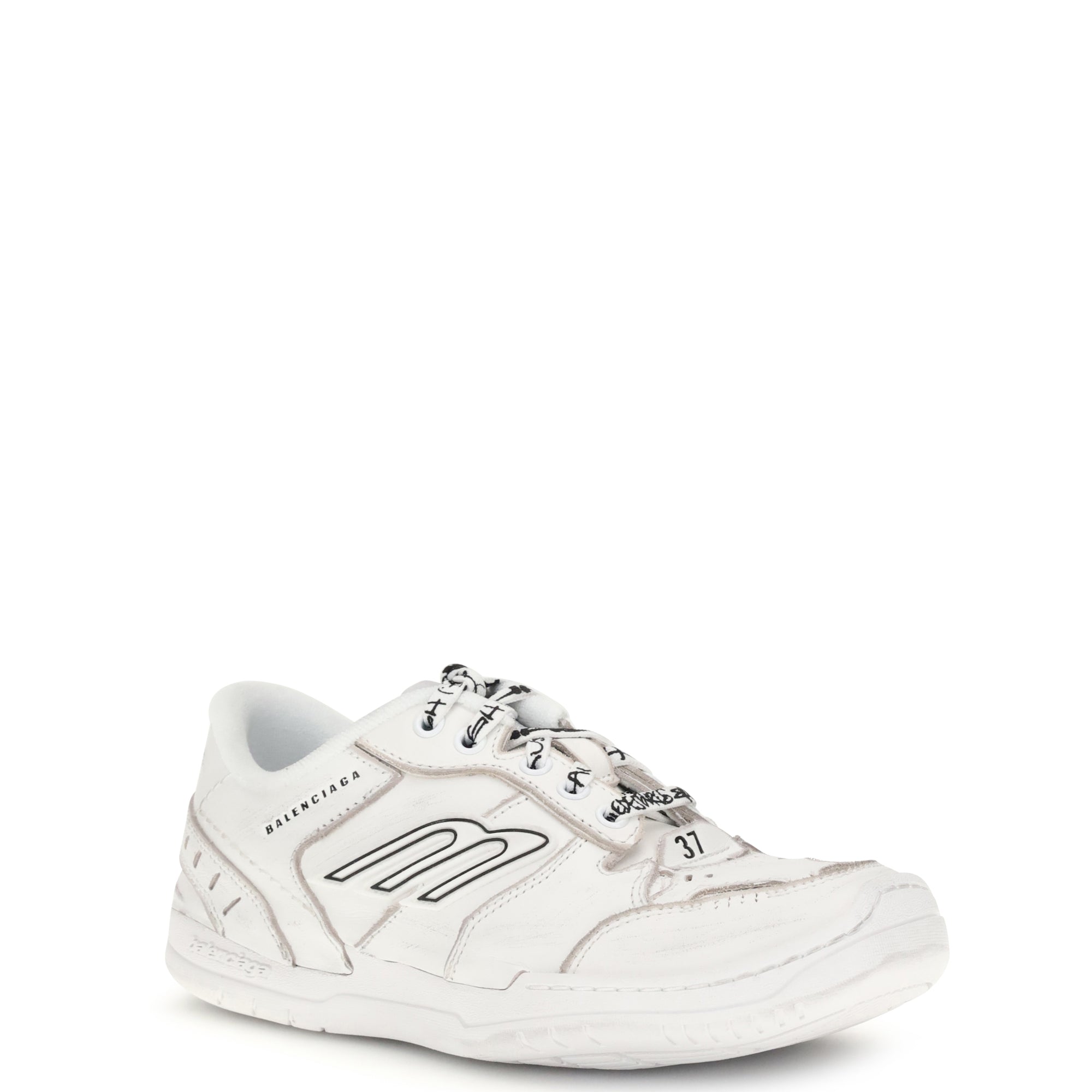 Hamptons Worn-out Sneakers