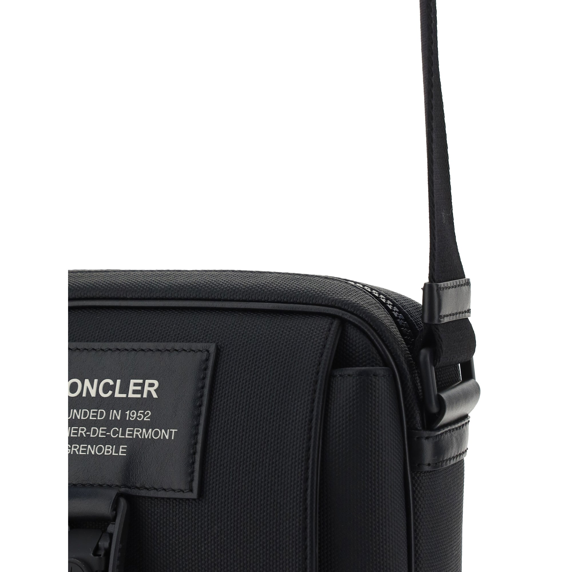 Nakoa Shoulder Bag